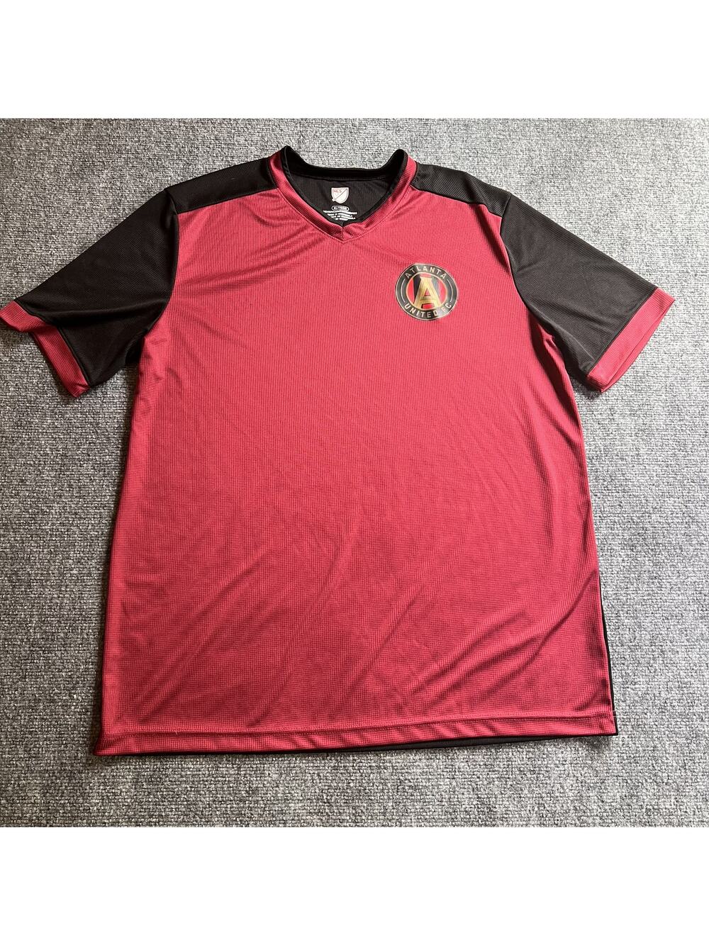 Atlanta United FC MLS Soccer Jersey Shirt Men's XL Red Black Short Sleeve